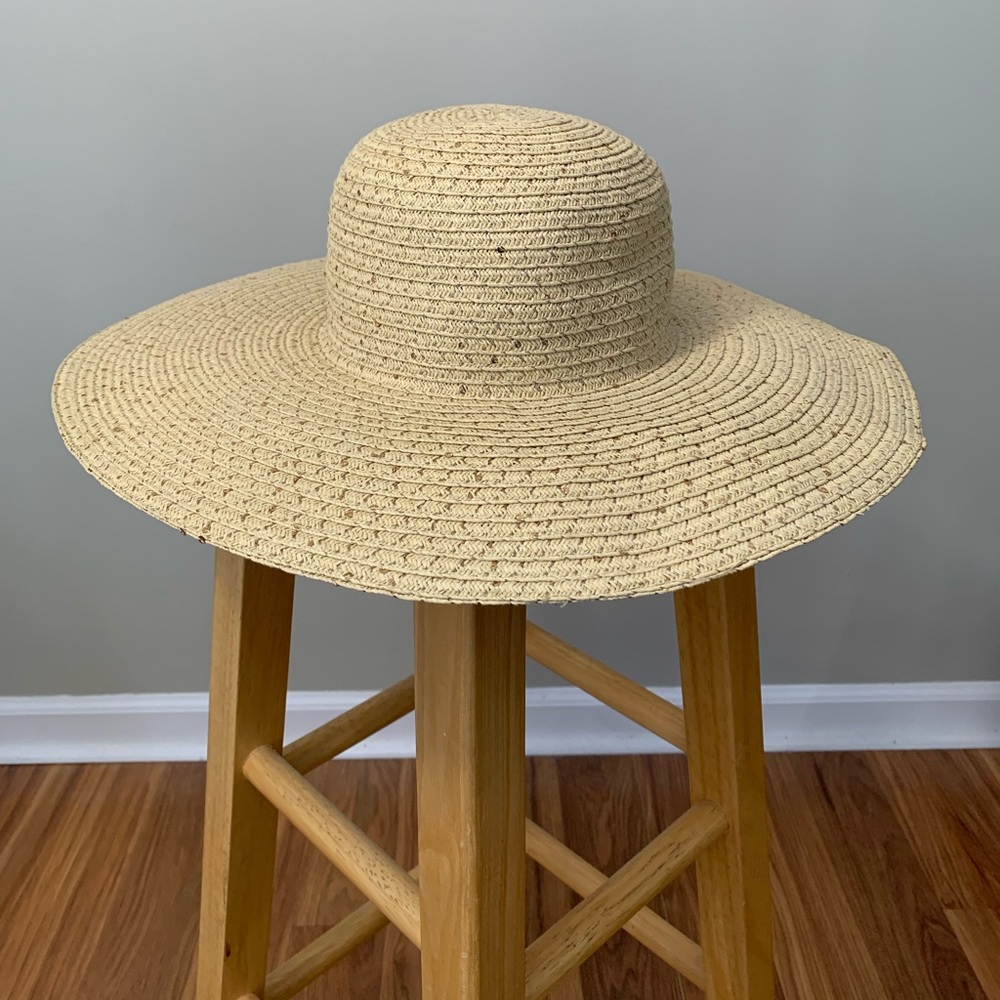 August Company Women’s Tan Sun Hat - Adjustable